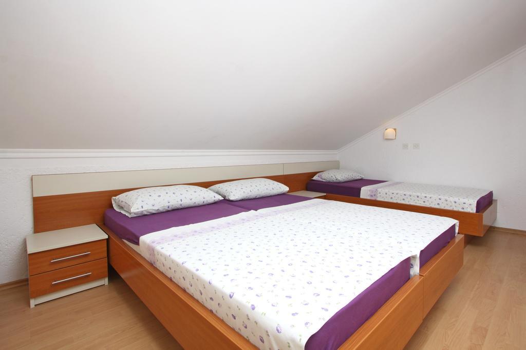 Apartments And Rooms Vesna Novalja Room photo